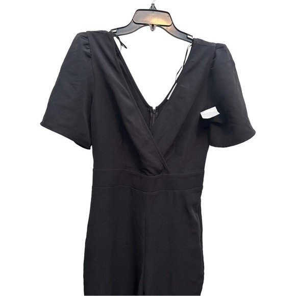 SOCIALITE Deep Surplice Neck Flutter Sleeve Jumpsuit black - Picture 9 of 14